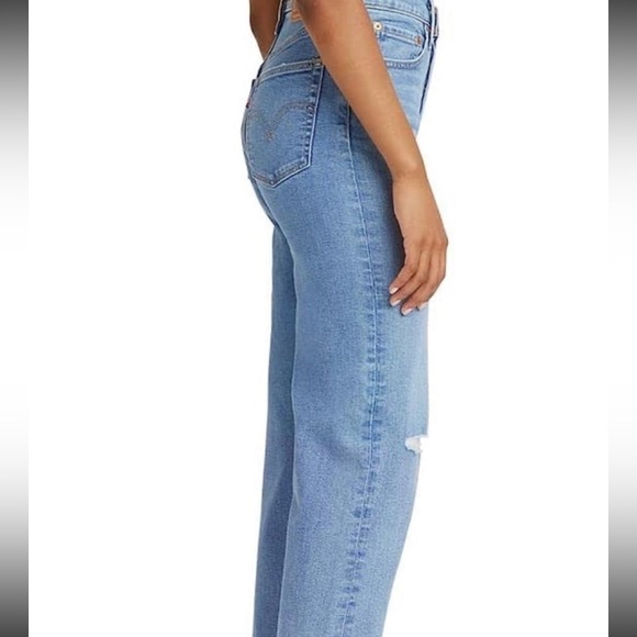 Levi’s Women’s Ribcage Straight Ankle Jeans Size 26 - Picture 3 of 6